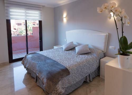 Marina Luxury Apartment