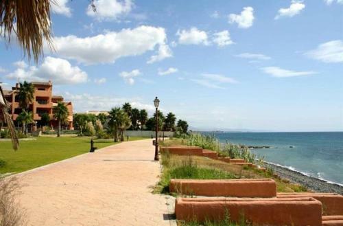 Estepona Mar Azul Aparthotel