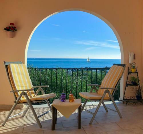 Estepona Seafront Apartment