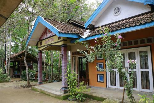 Hostal Omah Kemiri 6 Yogyakarta