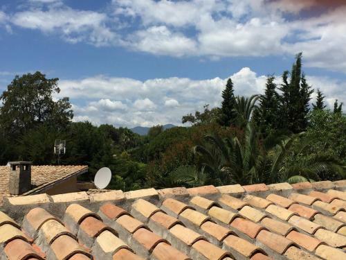 Modern 3 Bed Beach Side Private Villa