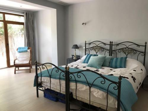 Modern 3 Bed Beach Side Private Villa