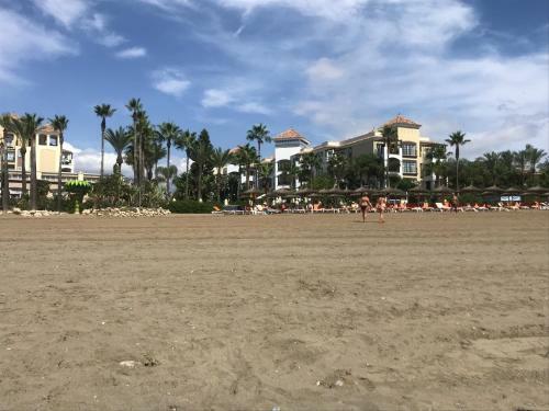 Modern 3 Bed Beach Side Private Villa