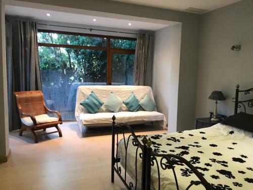 Modern 3 Bed Beach Side Private Villa