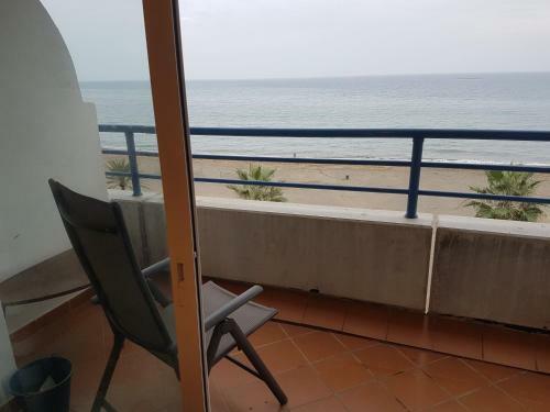 Apartamento 2 Dormitorios Primera L�nea De Playa
