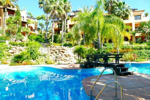 Apartamento 18-urbanizaci�n El Campanario