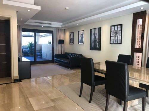 Luxury First Line Beach Apartment