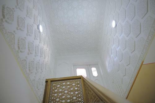 Sukhrob Barzu Hotel
