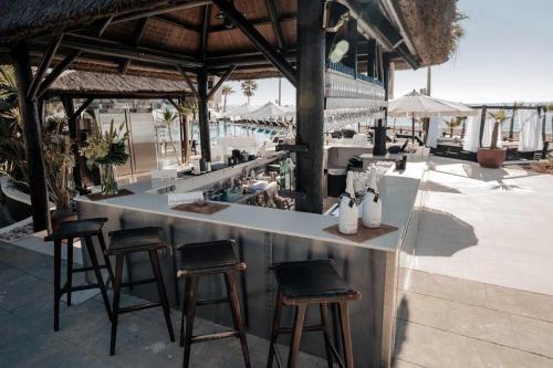 Estepona Golf Apartment With Seaview
