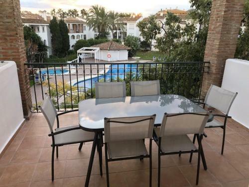 Marbella - Estepona Beach Frontline Apartment