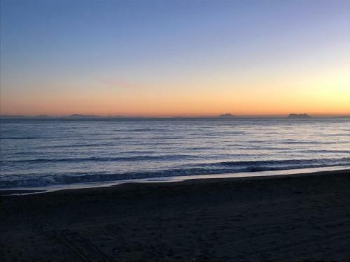 Marbella - Estepona Beach Frontline Apartment