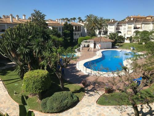 Marbella - Estepona Beach Frontline Apartment