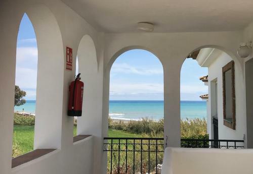 Marbella - Estepona Beach Frontline Apartment