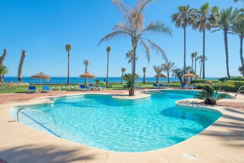 Apartamento Alcazaba Beach, Beach Front Complex In Estepona