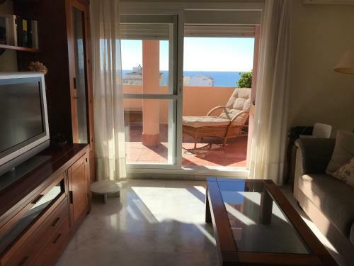 Apartamento Sub-�tico Con Parking En El Centro De Estepona
