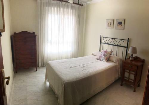 Apartamento Sub-�tico Con Parking En El Centro De Estepona
