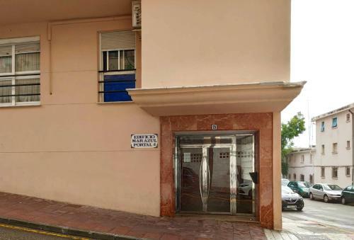 Apartamento Sub-�tico Con Parking En El Centro De Estepona