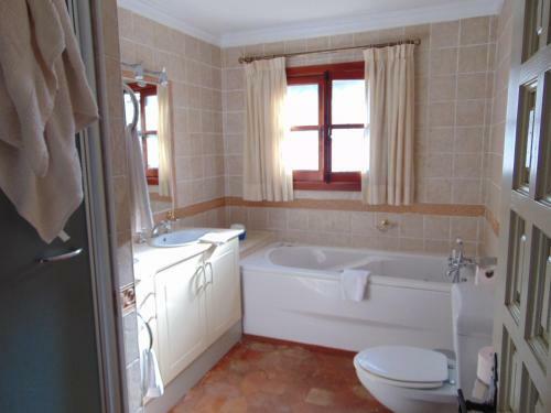 Villa Casa Michael - El Paraiso, Marbella