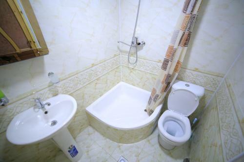 Hostal Parviz Guest House