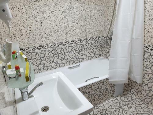 Sharq Plaza Hotel