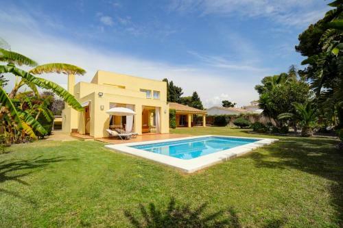 Villa 44b Calle De La Grulla