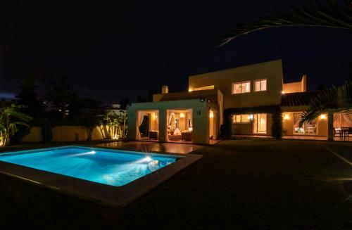 Villa 44b Calle De La Grulla