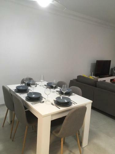 Ground Floor Modern 3 Bed Apartment Estepona Port