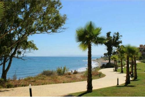 Apartamento De Lujo En Estepona