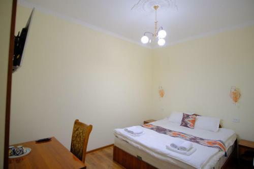Eshoni Pir Hotel