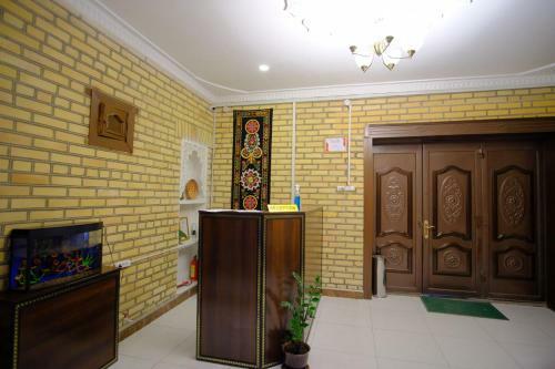 Eshoni Pir Hotel