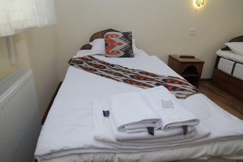 Eshoni Pir Hotel