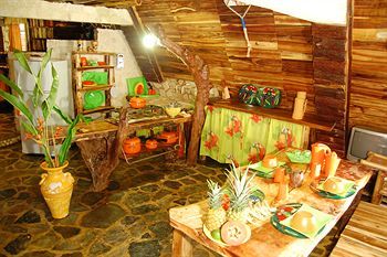 Chalet Tropical Village