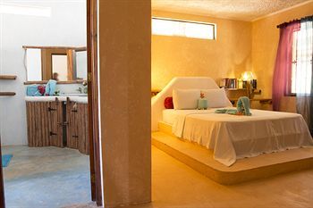 Chalet Tropical Village