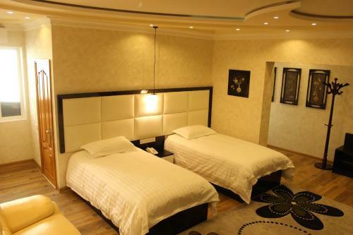 Hostal Atlas B&B Guest House
