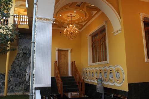 Hostal Atlas B&B Guest House