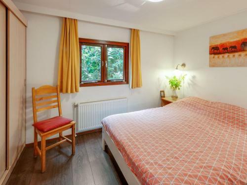 Beautiful Chalet With Swimming Pool In Stegeren