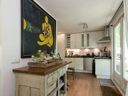 Tranquil Holiday Home In Dalfsen Near River
