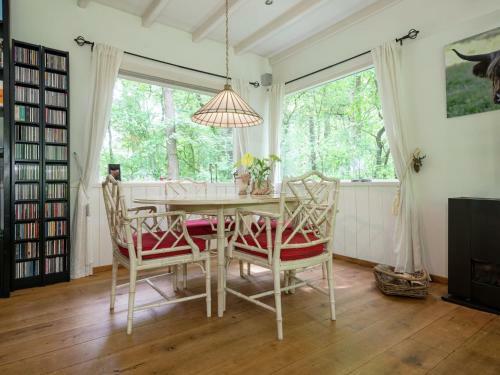 Tranquil Holiday Home In Dalfsen Near River