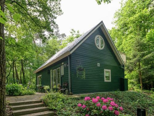 Tranquil Holiday Home In Dalfsen Near River