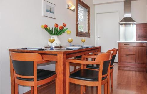 Holiday Home Bunschoten Viii