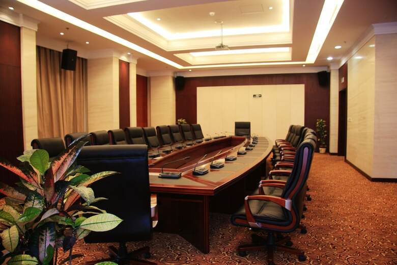 Beijing Palace Soluxe Hotel Astana