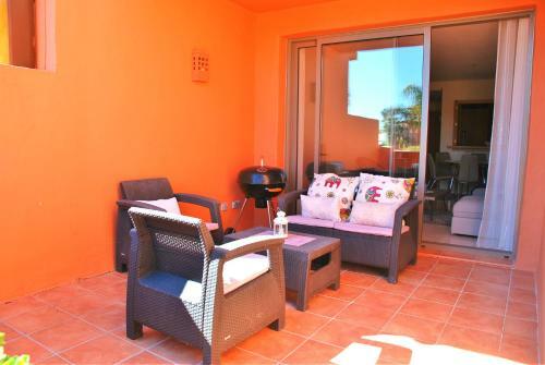 Excellent Holiday Apartment With Pool View