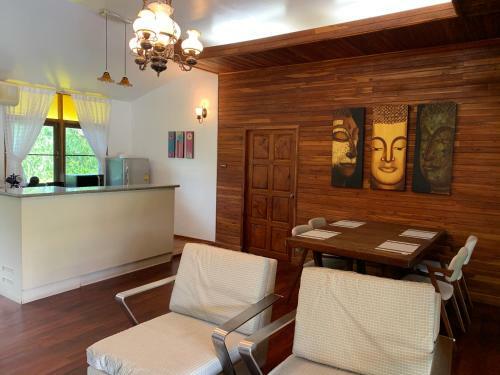 Baan Mai Pool Villa Phuket