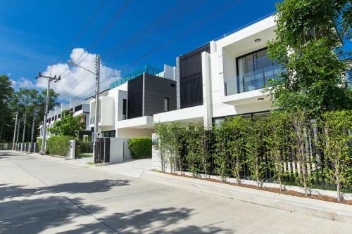 Villa Andy With Pool And 800 M Away From Beach