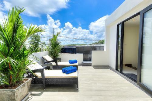 Villa Andy With Pool And 800 M Away From Beach