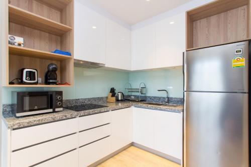 Apartment Near Bangtao Beach 2bdr 2bth #404