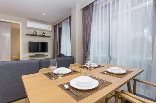 Apartment Near Bangtao Beach 2bdr 2bth #404