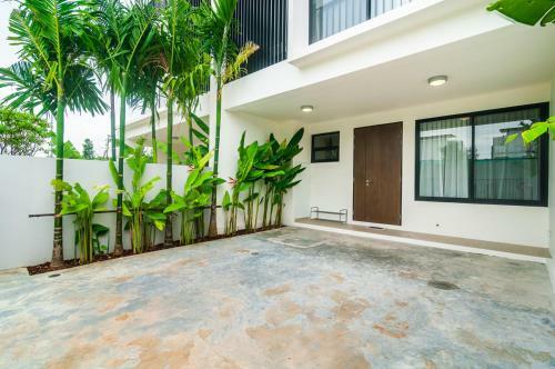 Villa 3bdr Townhouse 800m From Bangtao Beach