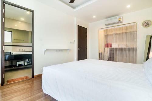 Villa 3bdr Townhouse 800m From Bangtao Beach