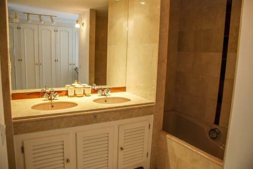 Lovely New Refurbished Apartment